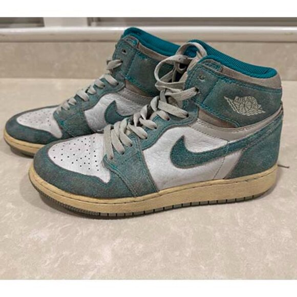 Nike Air Jordan 1 Retro High OG “Turbo Green” Hi EU Size 38.5 US Size 6 - Picture 1 of 6